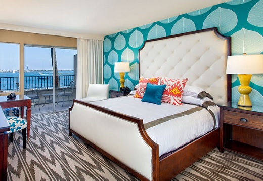 Bed and hotel room at the Kona Kai Resort & Marina.
