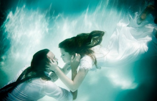 Shirock Photography photographed this unique underwater wedding.